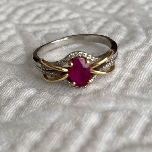 Diamond and Ruby Ring. Purchased May 2018. SZ 10
